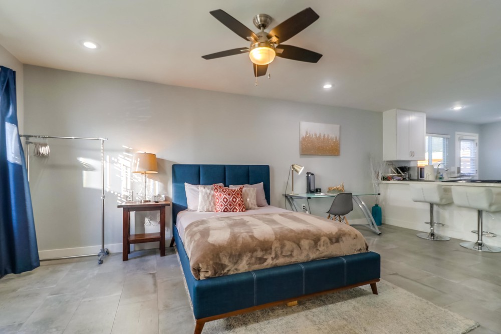 Virtual tour photo 32 of 51 for 2552 K St