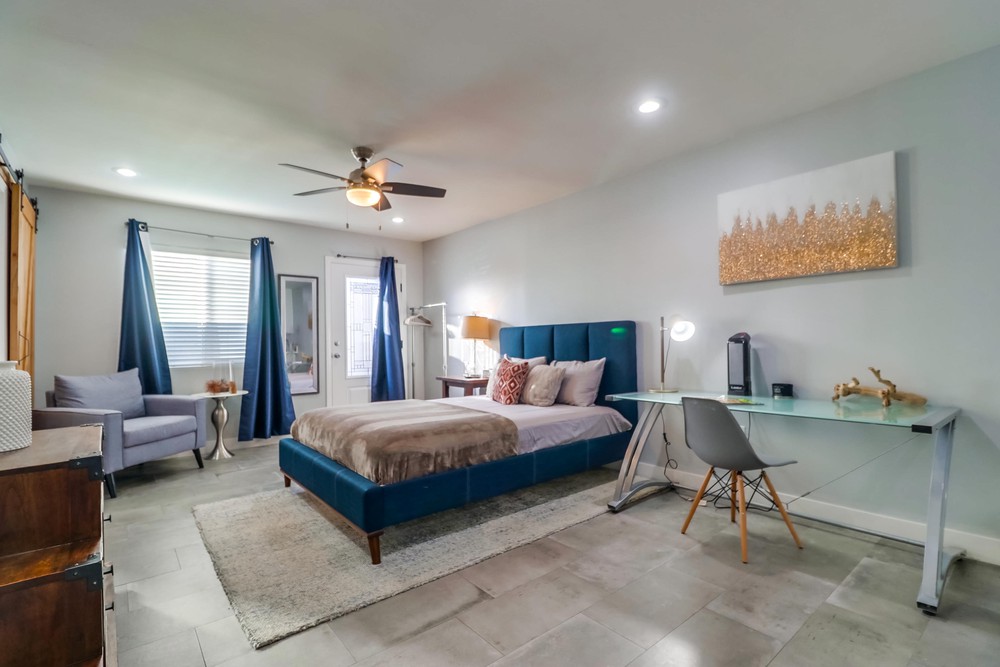 Virtual tour photo 35 of 51 for 2552 K St