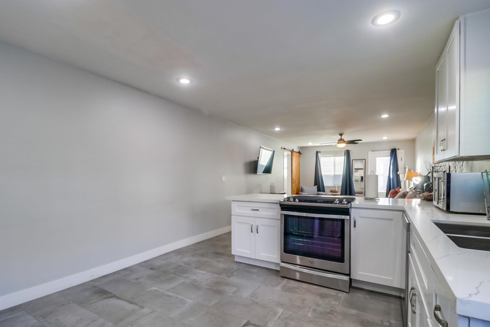 Virtual tour photo 41 of 51 for 2552 K St