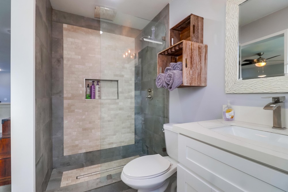 Virtual tour photo 45 of 51 for 2552 K St