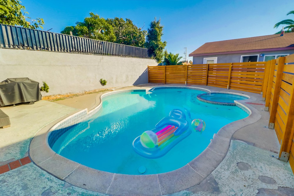 Virtual tour photo 48 of 51 for 2552 K St