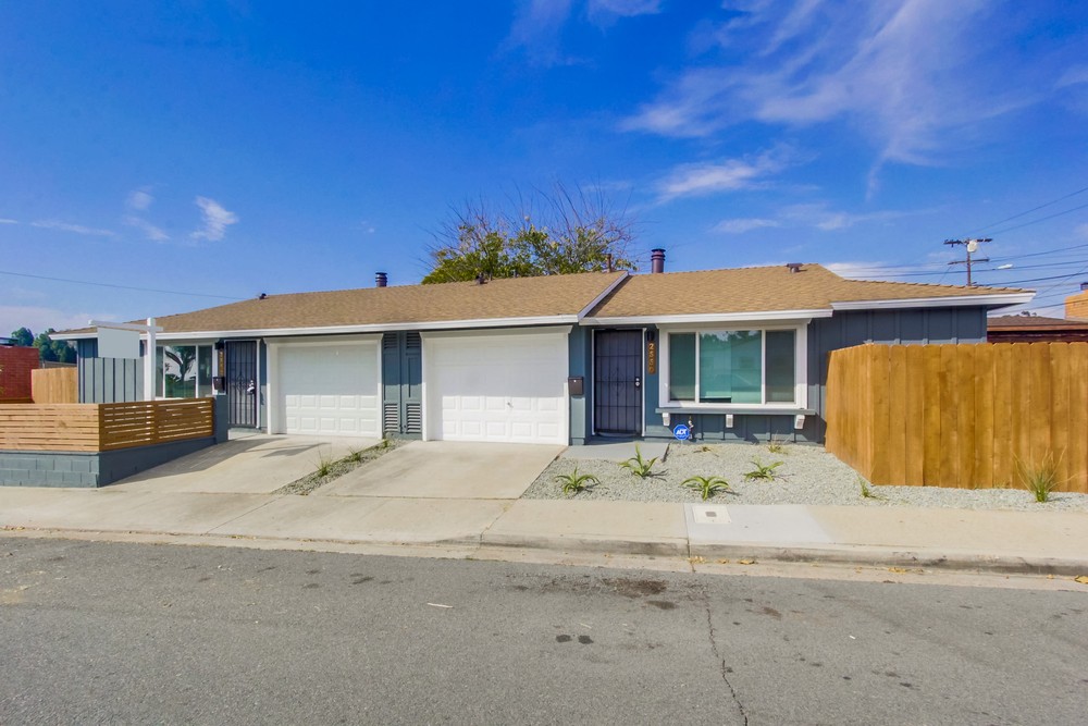 Virtual tour photo 5 of 33 for 2552 Violet St