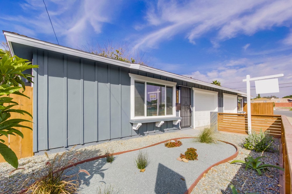 Virtual tour photo 9 of 33 for 2552 Violet St