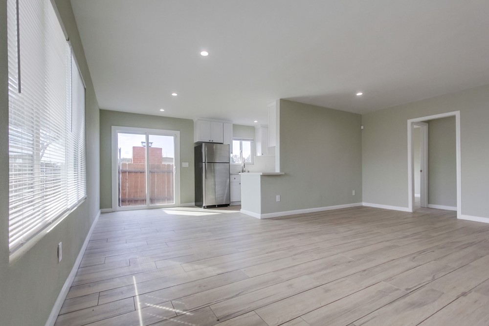 Virtual tour photo 11 of 33 for 2552 Violet St