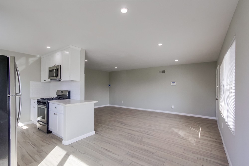 Virtual tour photo 16 of 33 for 2552 Violet St