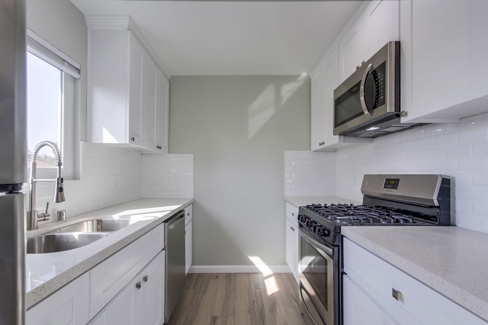 Virtual tour photo 17 of 33 for 2552 Violet St