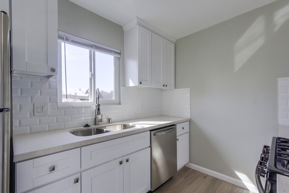 Virtual tour photo 18 of 33 for 2552 Violet St