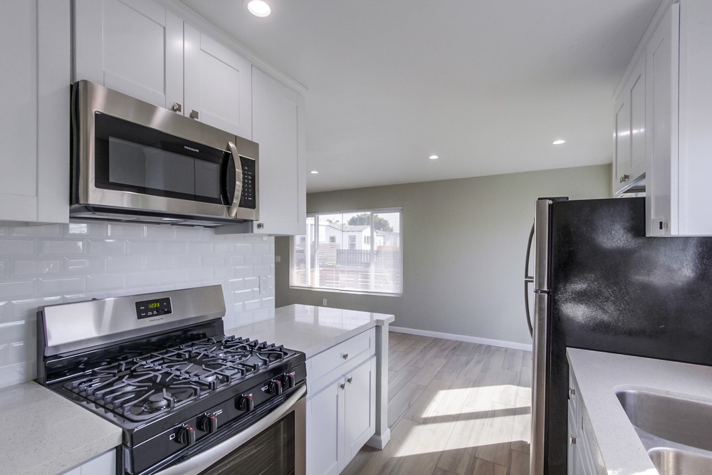 Virtual tour photo 20 of 33 for 2552 Violet St