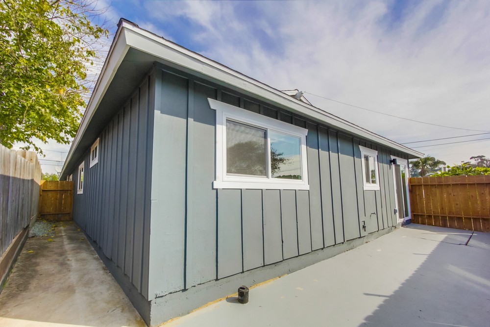 Virtual tour photo 31 of 33 for 2552 Violet St