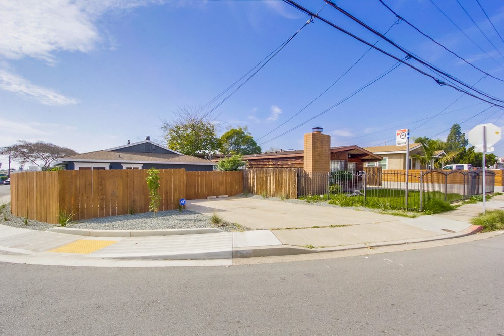 Virtual tour photo 33 of 33 for 2552 Violet St