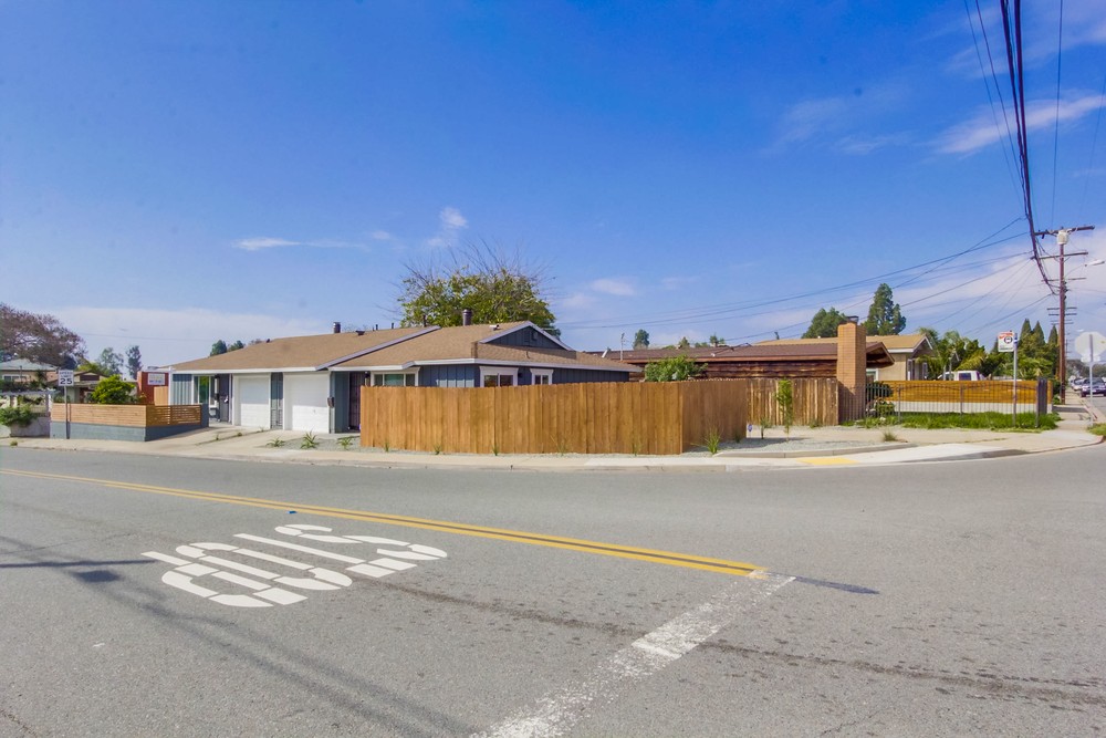 Virtual tour photo 34 of 33 for 2552 Violet St