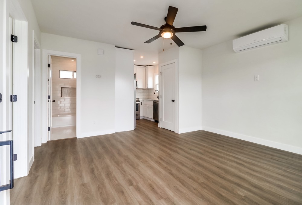 Virtual tour photo 5 of 30 for 2554 B St