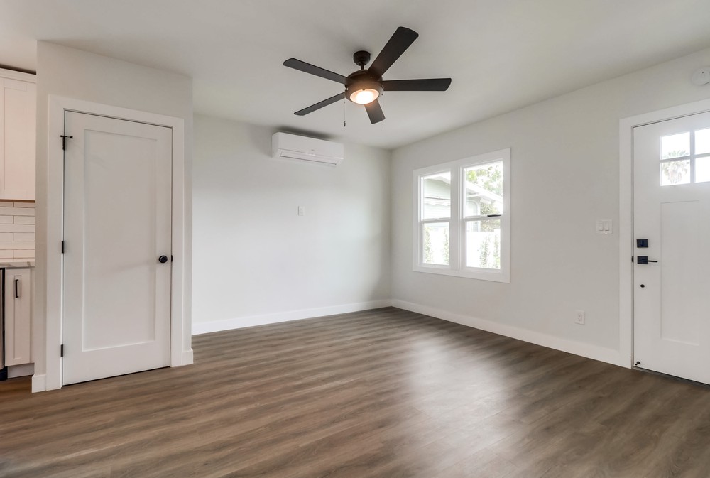 Virtual tour photo 7 of 30 for 2554 B St
