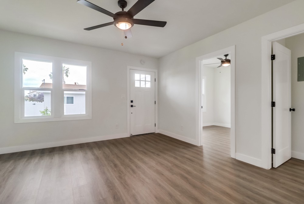 Virtual tour photo 8 of 30 for 2554 B St