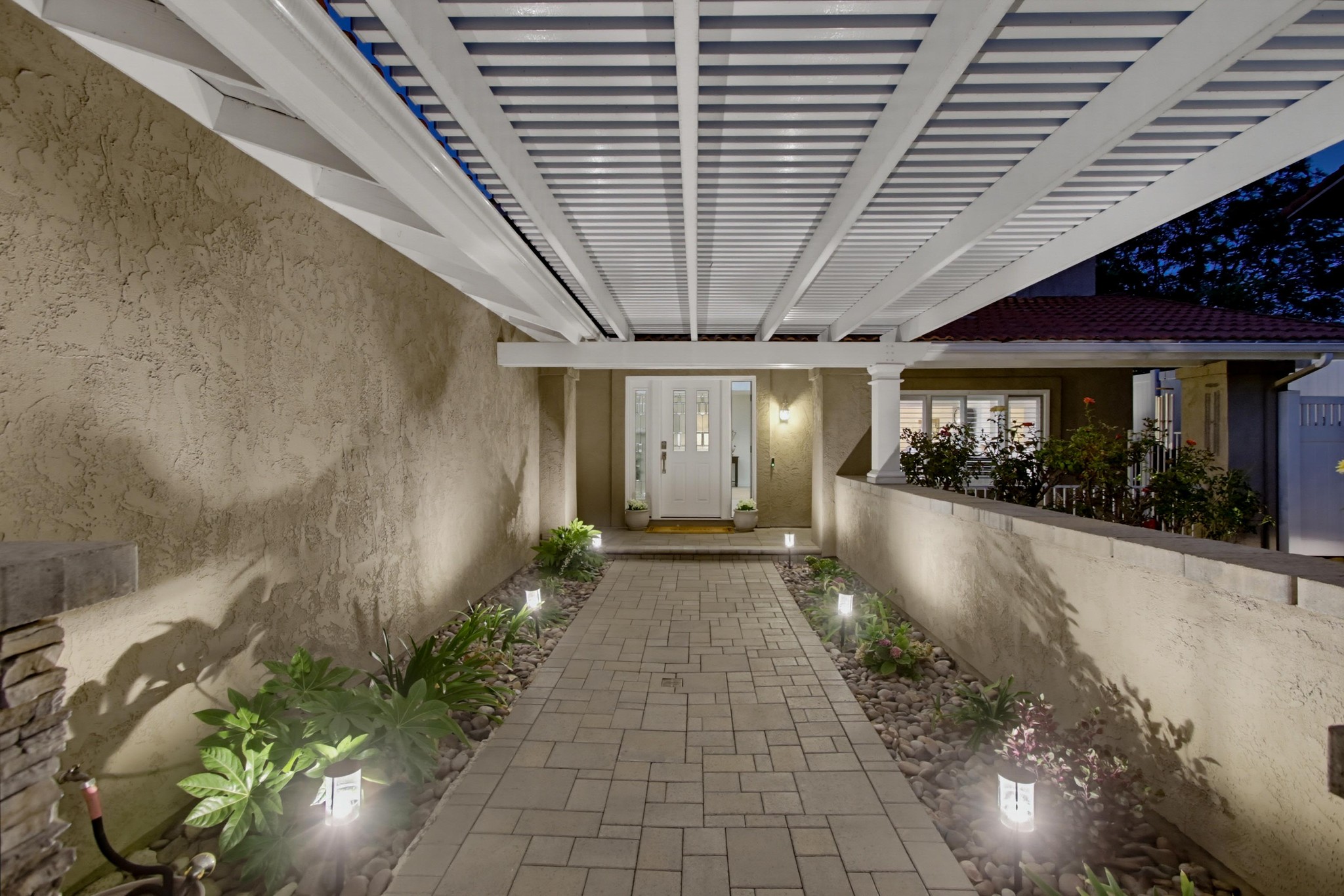 Virtual tour photo 7 of 111 for 2554 Valley Lake Dr