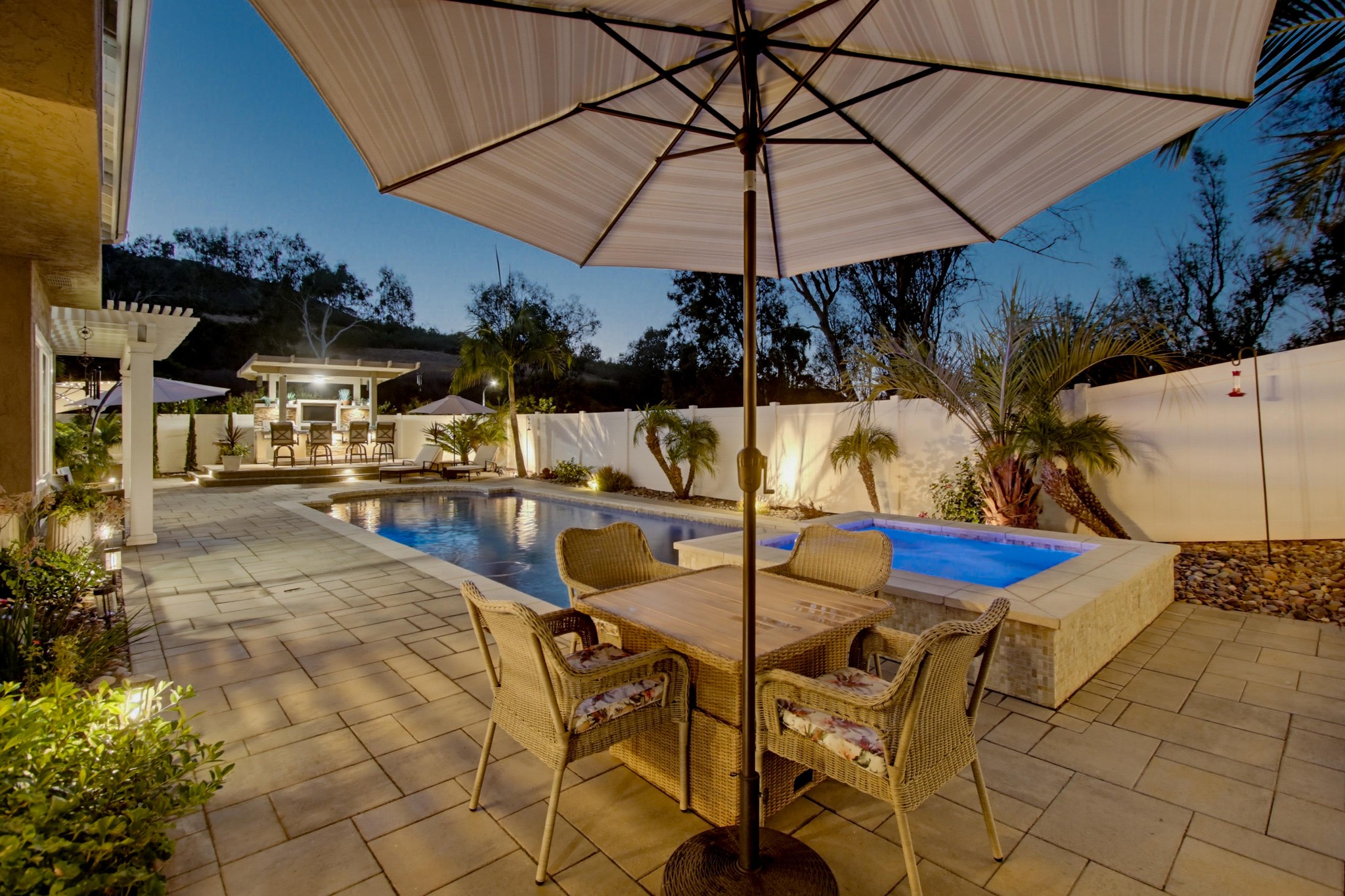 Virtual tour photo 10 of 111 for 2554 Valley Lake Dr