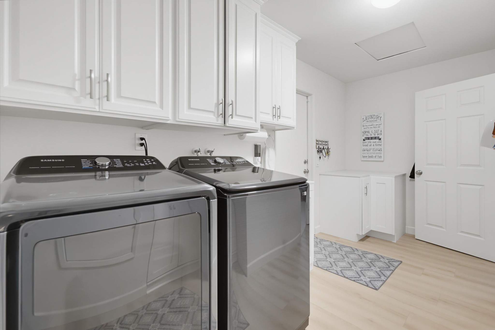 Virtual tour photo 52 of 111 for 2554 Valley Lake Dr