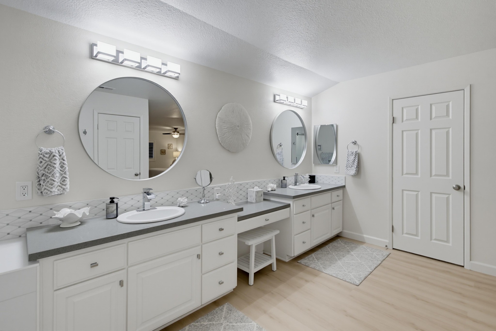 Virtual tour photo 75 of 111 for 2554 Valley Lake Dr