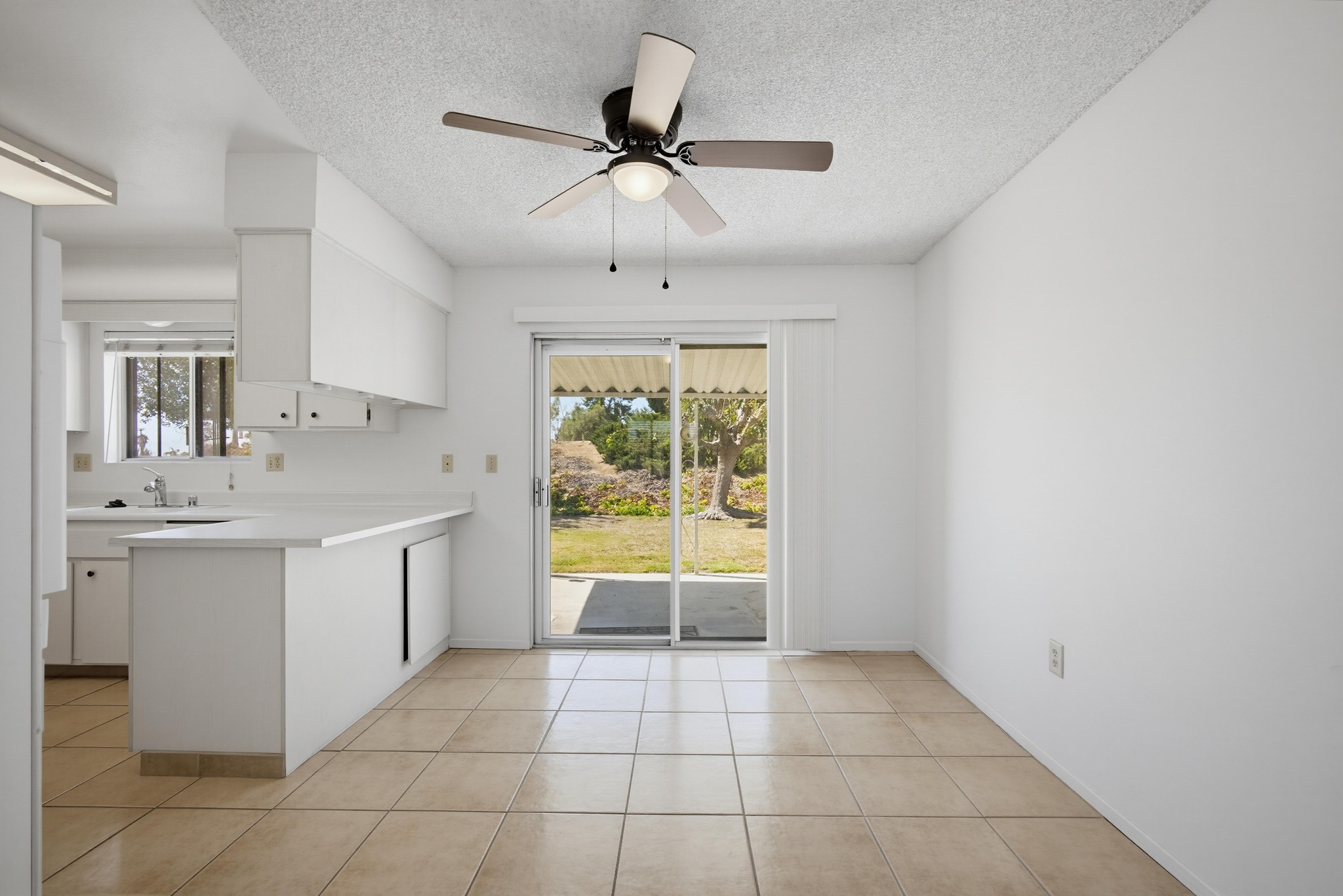 Virtual tour photo 13 of 35 for 25621 Cherry Hills Blvd