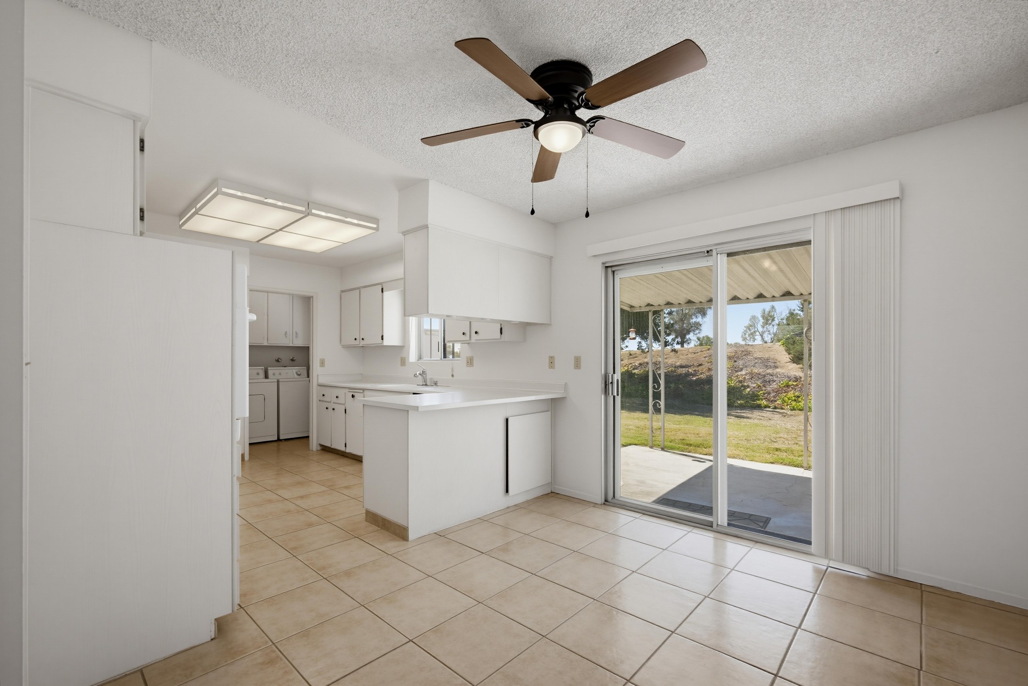 Virtual tour photo 14 of 35 for 25621 Cherry Hills Blvd
