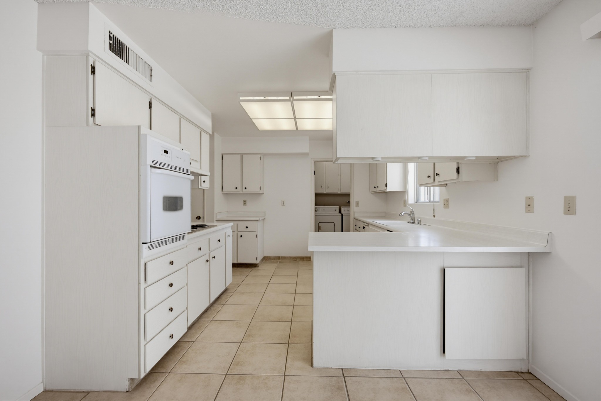 Virtual tour photo 15 of 35 for 25621 Cherry Hills Blvd