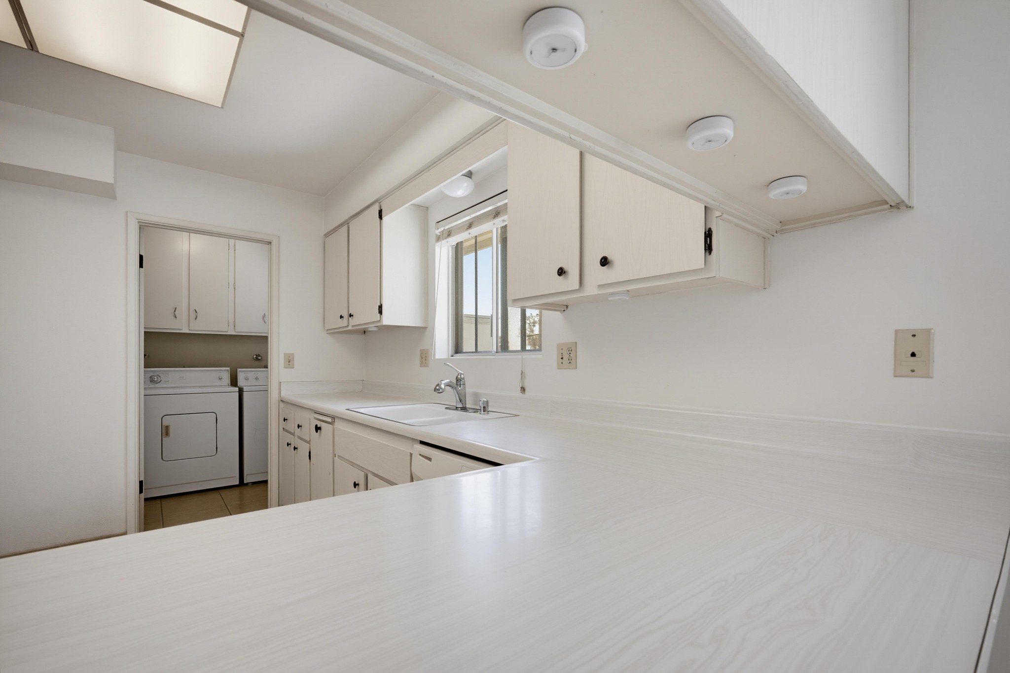 Virtual tour photo 17 of 35 for 25621 Cherry Hills Blvd