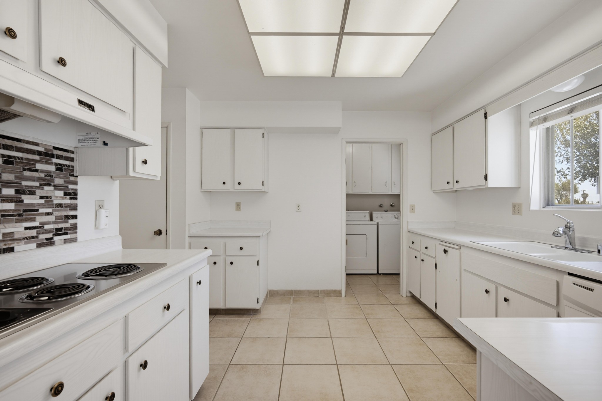 Virtual tour photo 20 of 35 for 25621 Cherry Hills Blvd