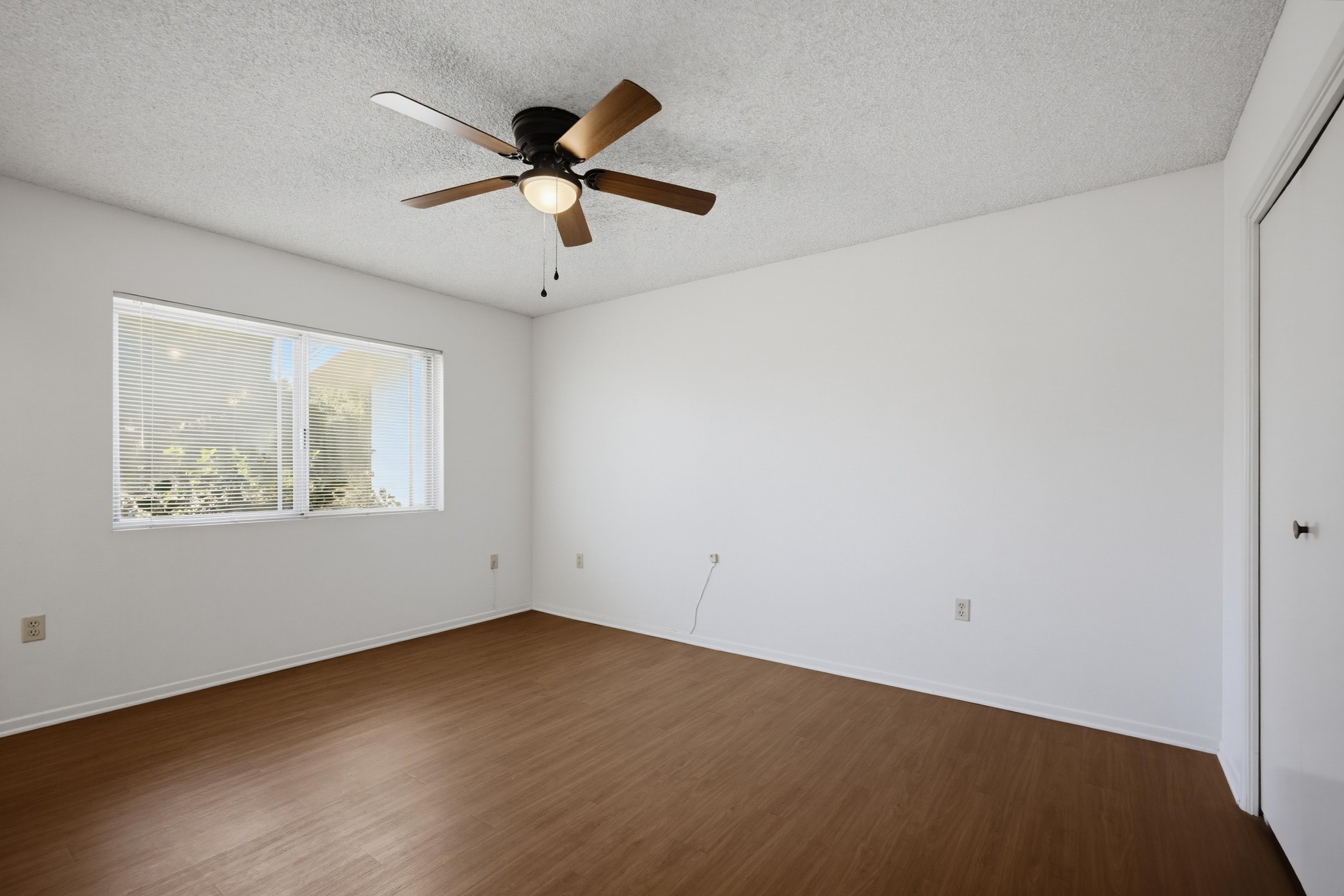 Virtual tour photo 24 of 35 for 25621 Cherry Hills Blvd