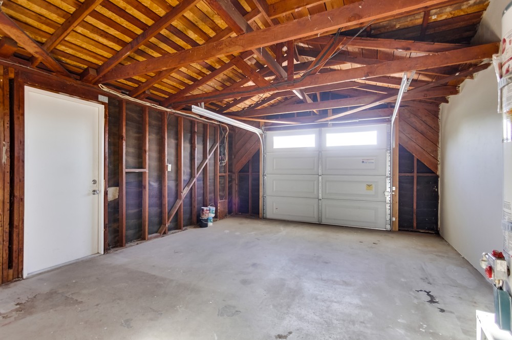 Virtual tour photo 33 of 39 for 2563 Burgener Boulevard