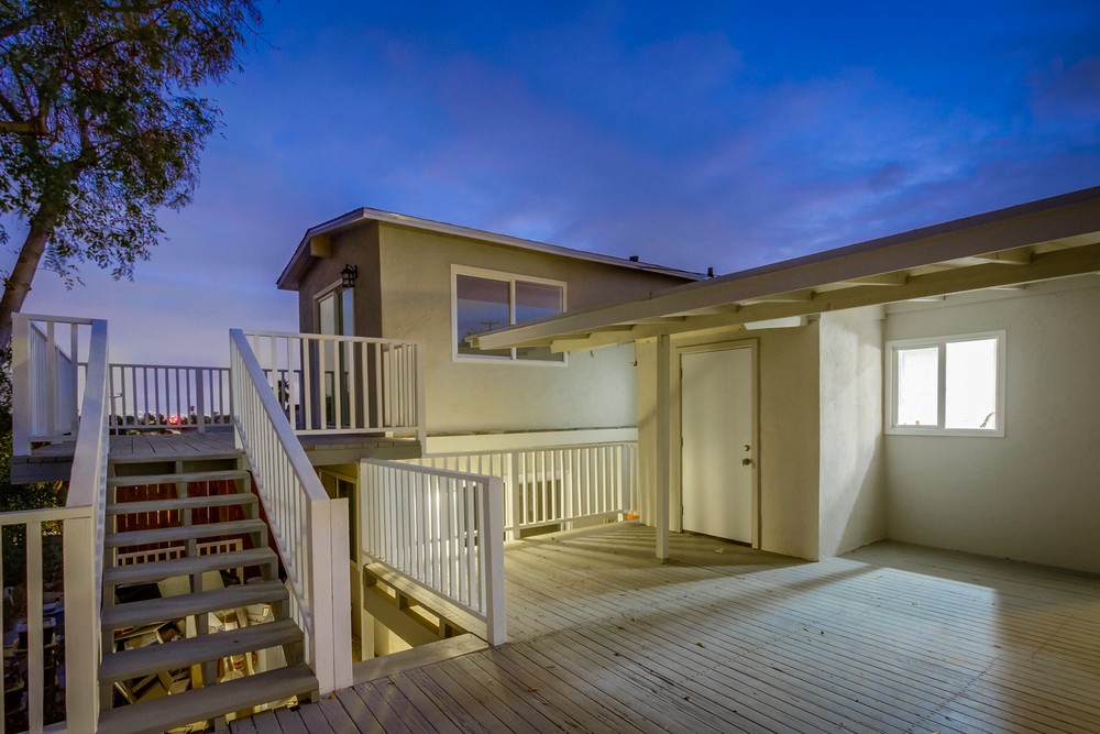 Virtual tour photo 9 of 65 for 2563 Roseview Pl