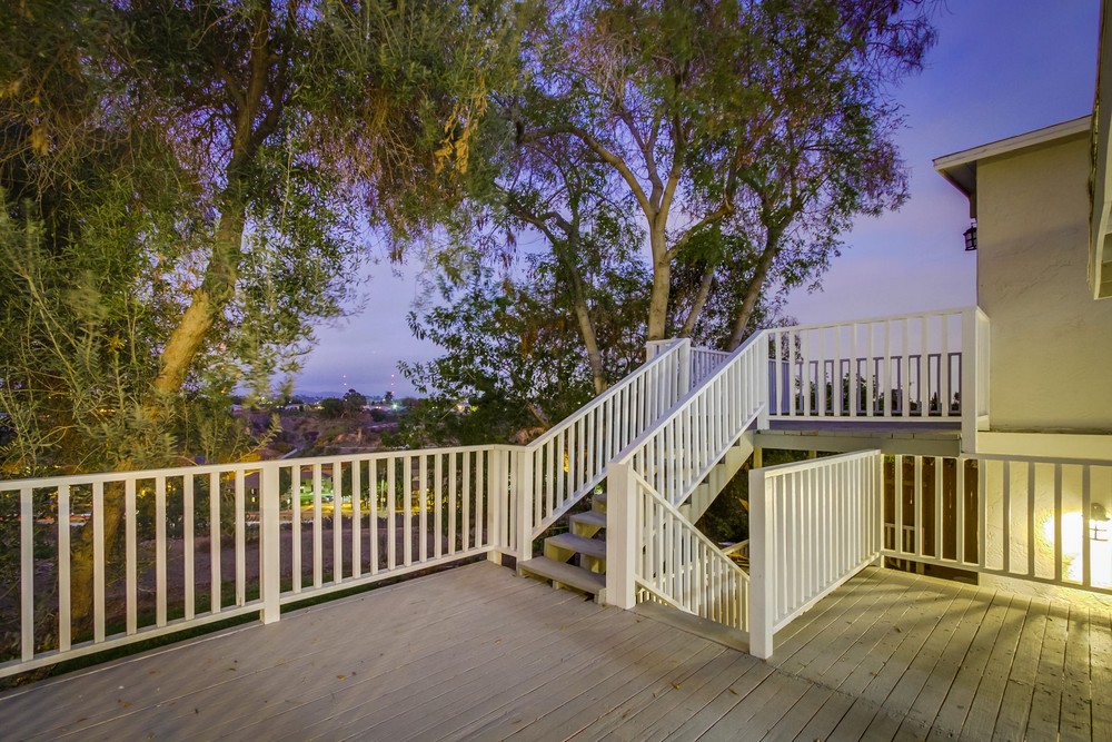 Virtual tour photo 10 of 65 for 2563 Roseview Pl