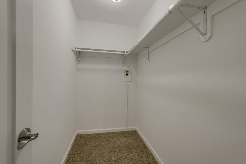 Virtual tour photo 33 of 65 for 2563 Roseview Pl