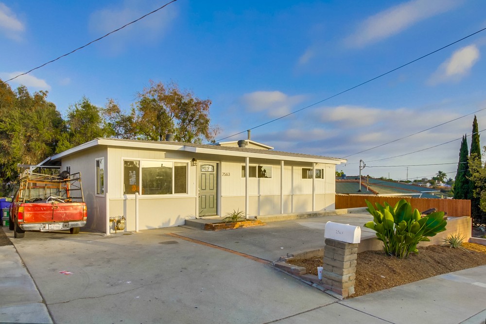 Virtual tour photo 44 of 65 for 2563 Roseview Pl