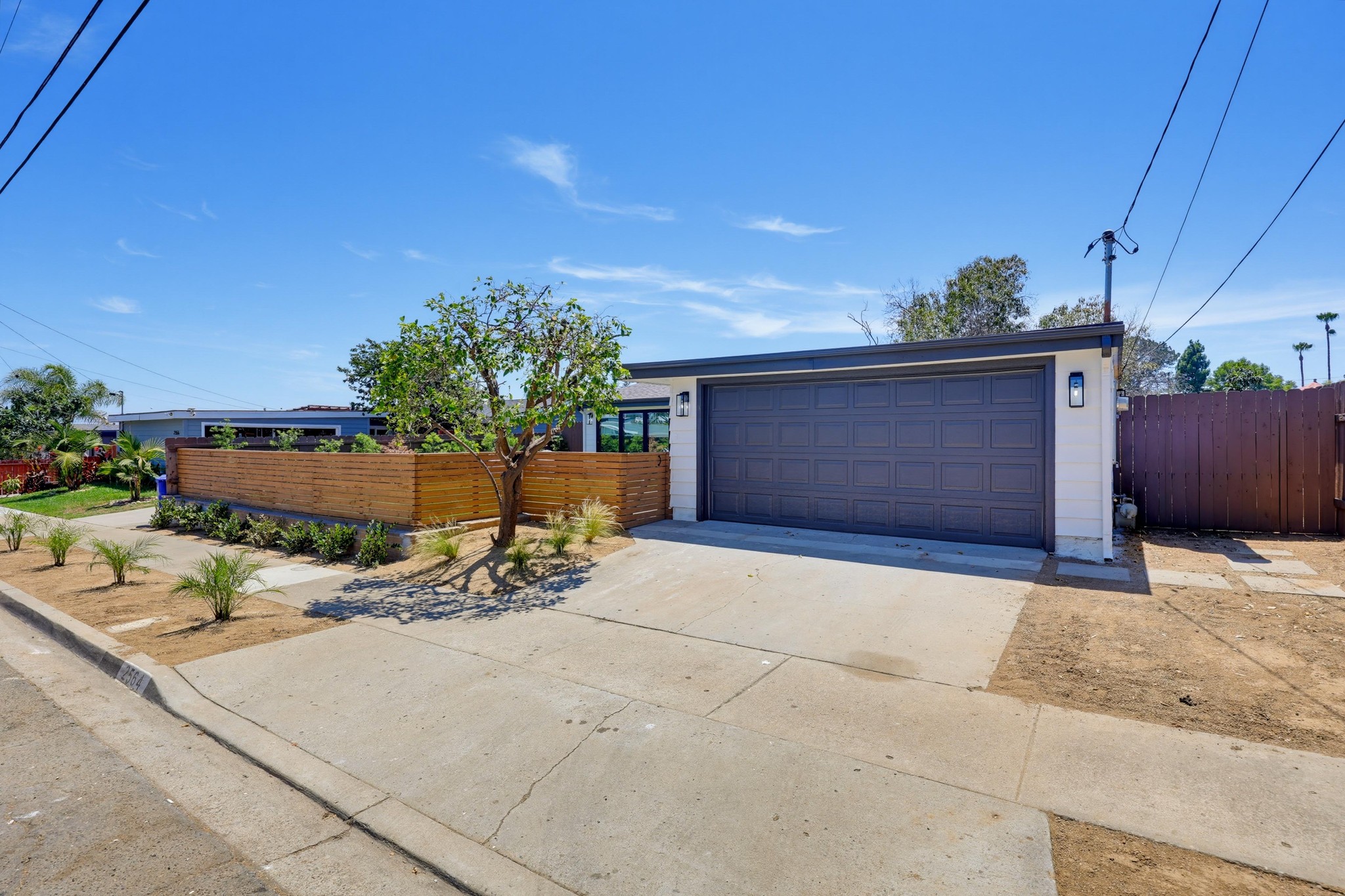 Virtual tour photo 3 of 81 for 2564 Marathon Dr