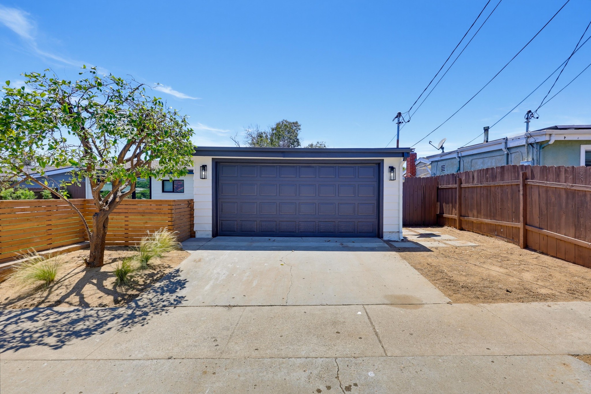 Virtual tour photo 4 of 81 for 2564 Marathon Dr