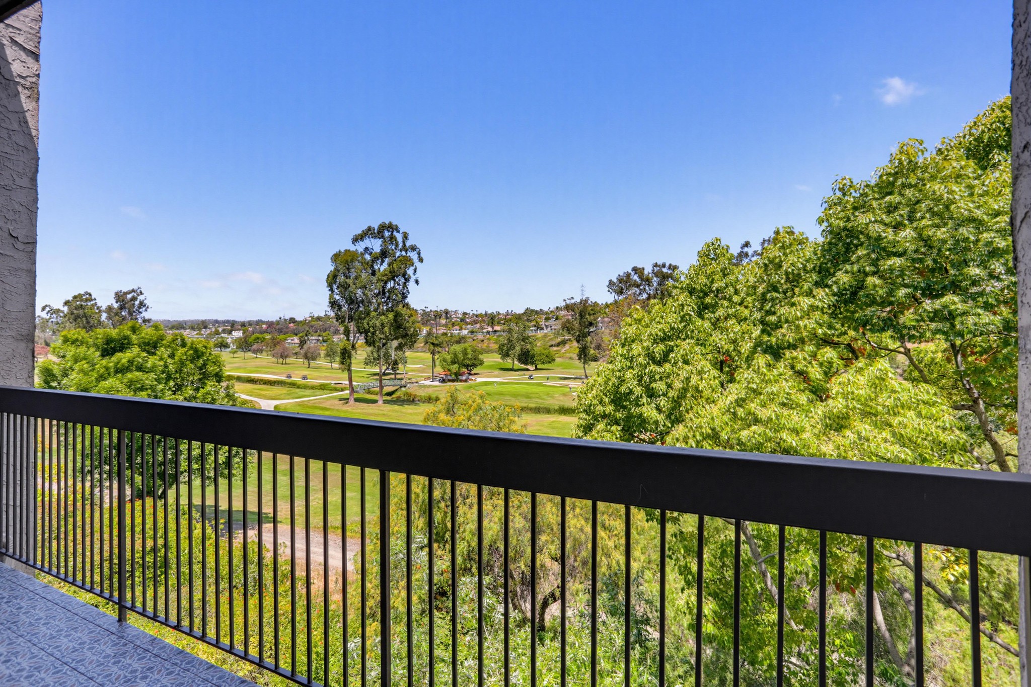 Virtual tour photo 14 of 36 for 2564 Navarra Dr #26
