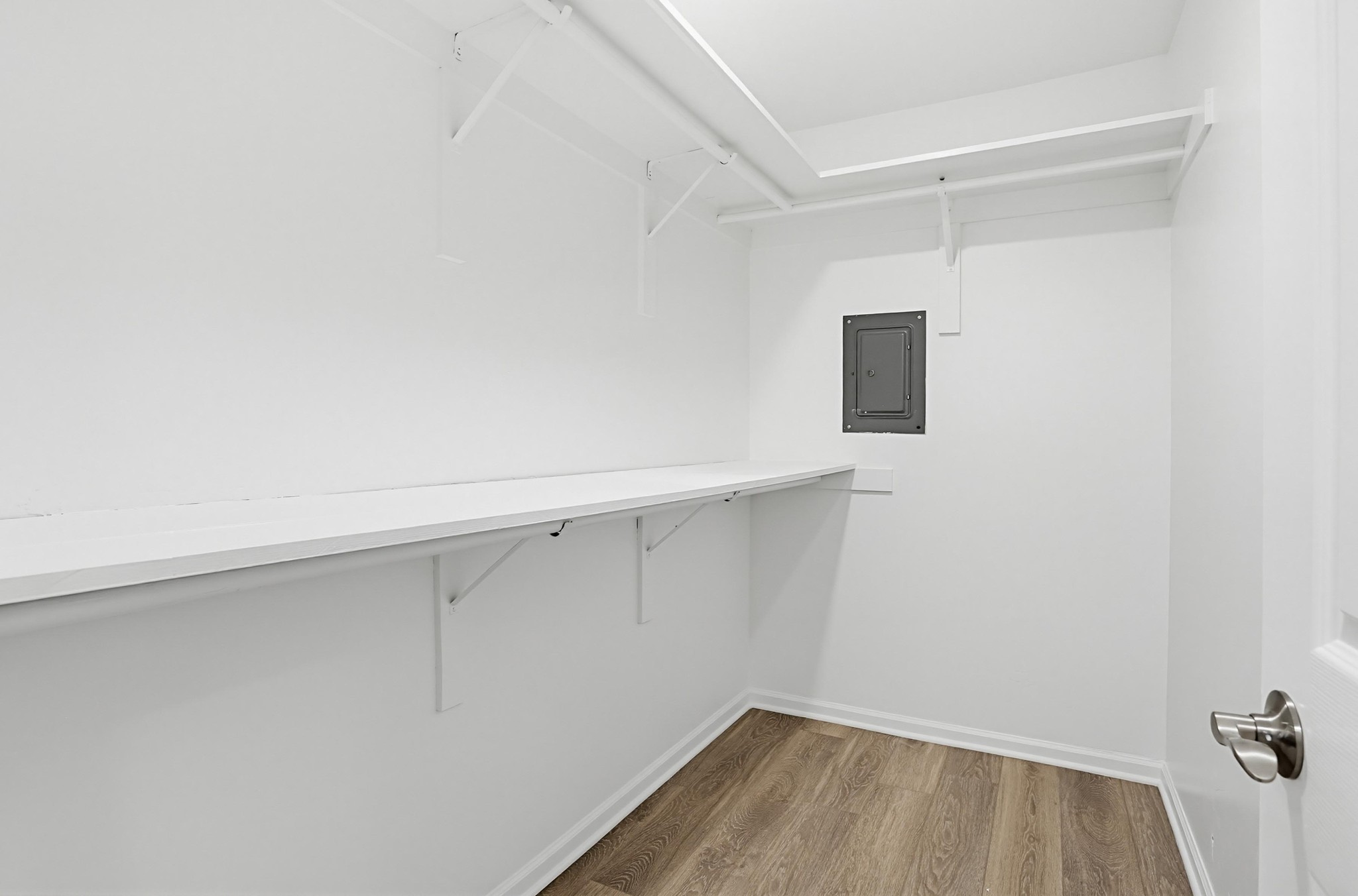 Virtual tour photo 25 of 36 for 2564 Navarra Dr #26