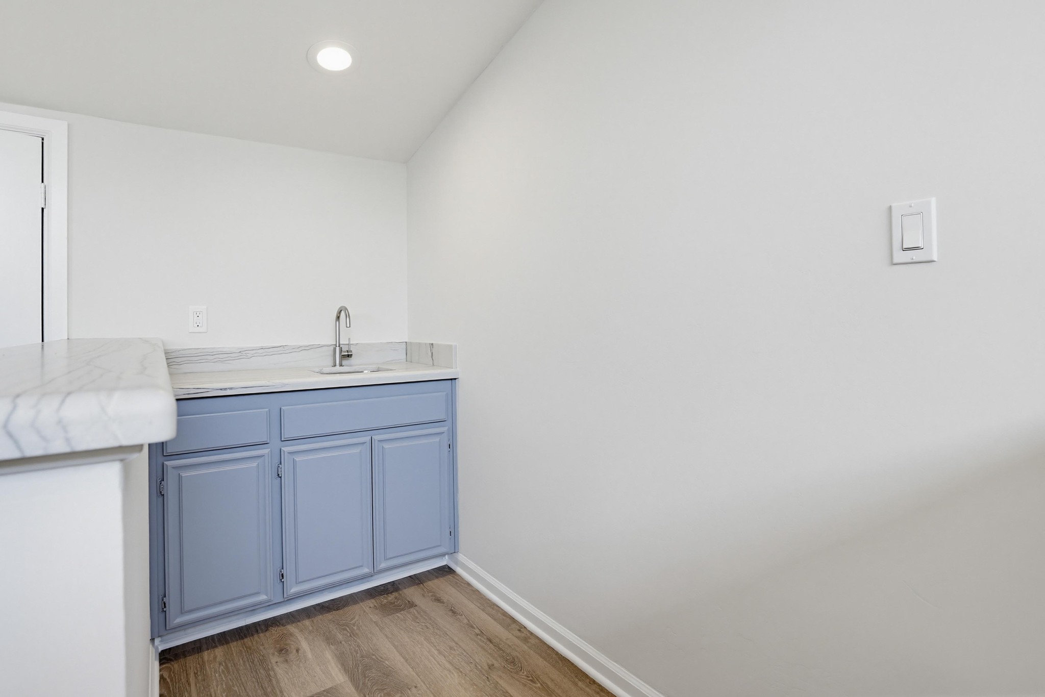 Virtual tour photo 31 of 36 for 2564 Navarra Dr #26