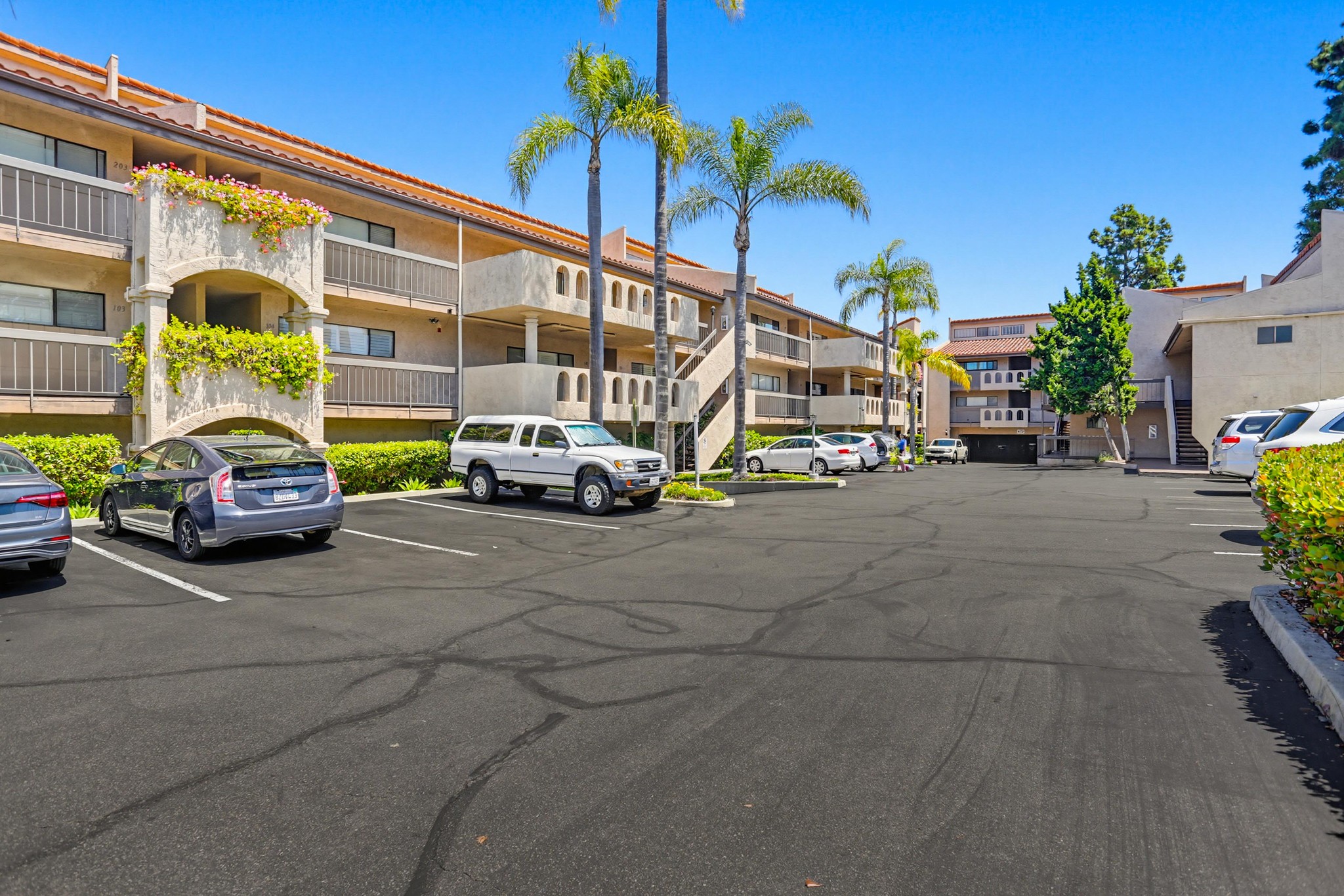 Virtual tour photo 36 of 36 for 2564 Navarra Dr #26