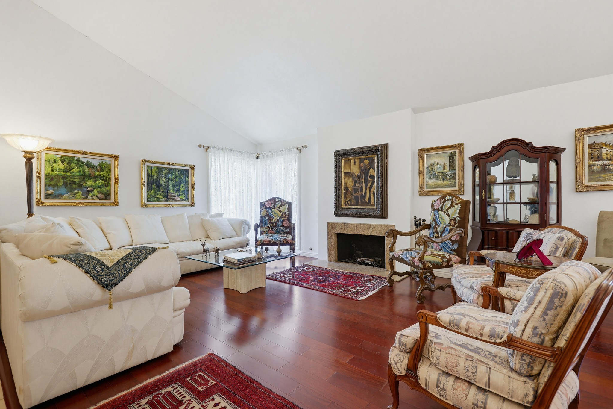 Virtual tour photo 7 of 44 for 25651 Minoa Dr