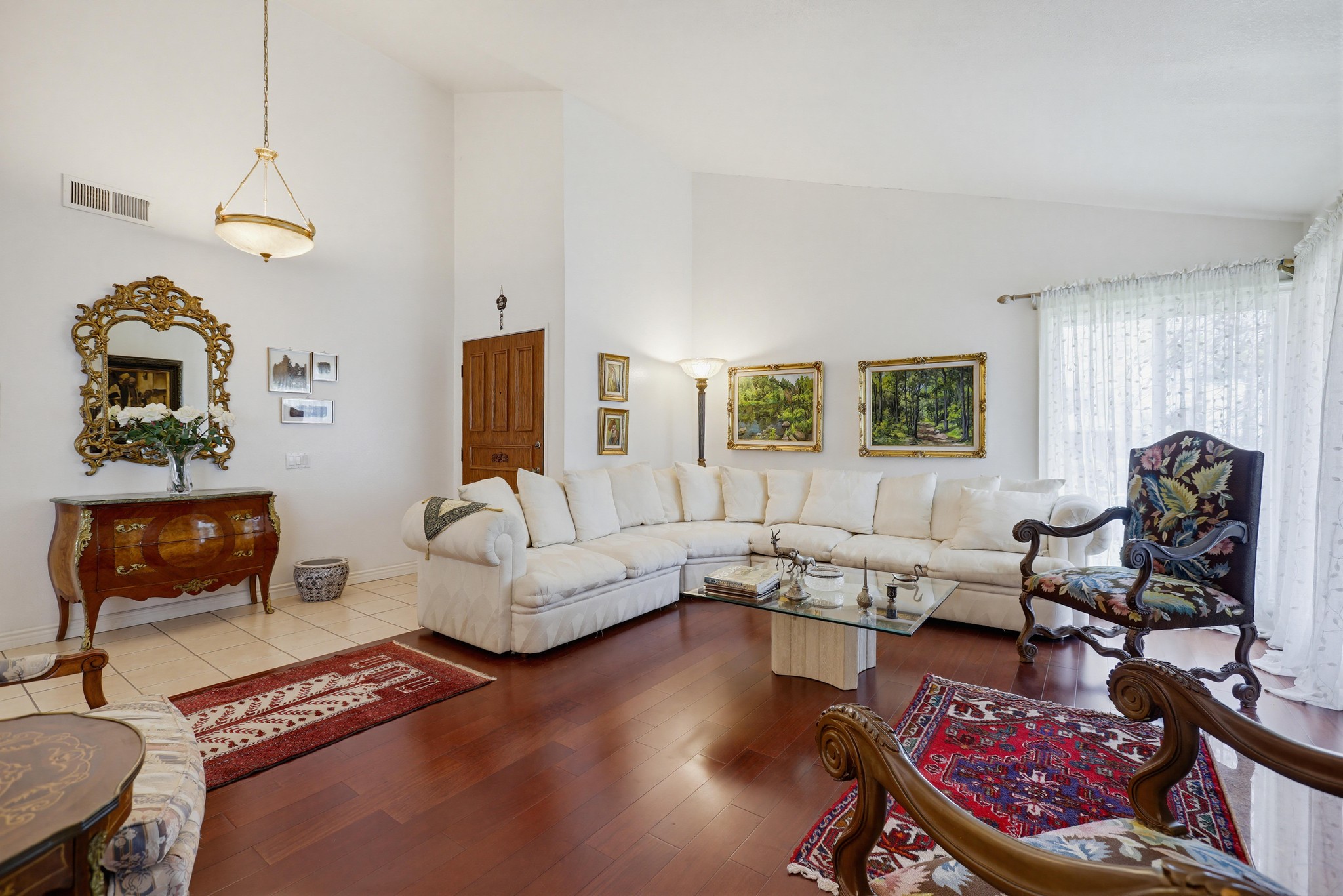 Virtual tour photo 4 of 44 for 25651 Minoa Dr