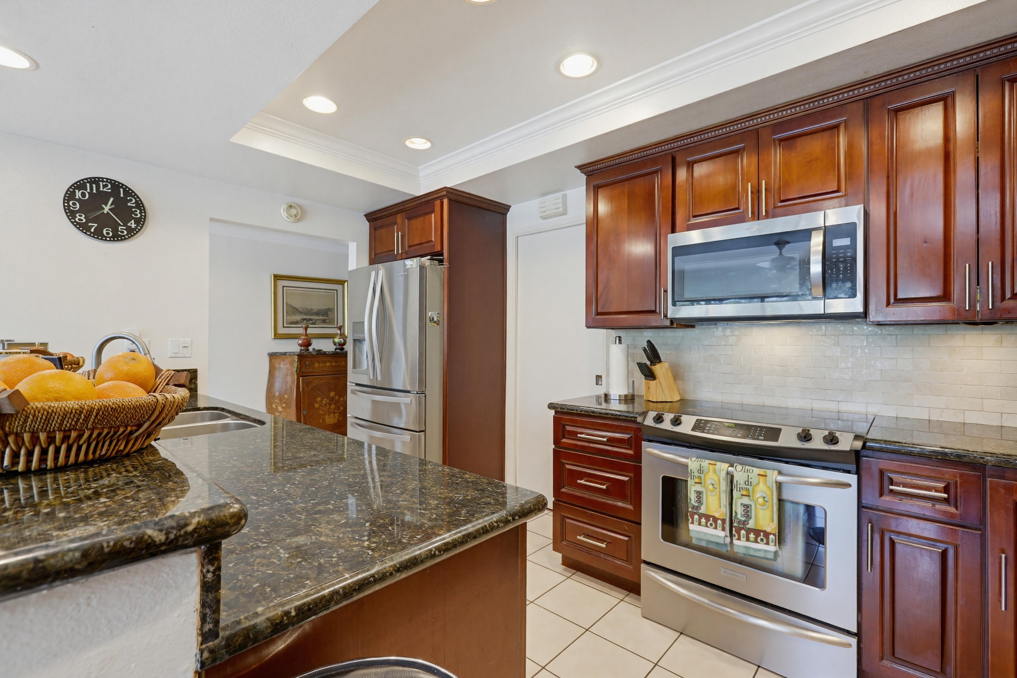 Virtual tour photo 16 of 44 for 25651 Minoa Dr