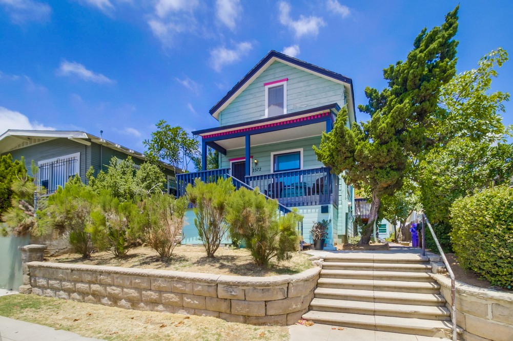 Virtual tour photo 1 of 54 for 2566 B St