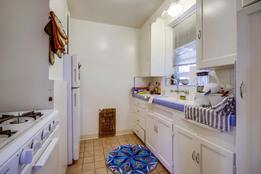 Virtual tour photo 11 of 54 for 2566 B St