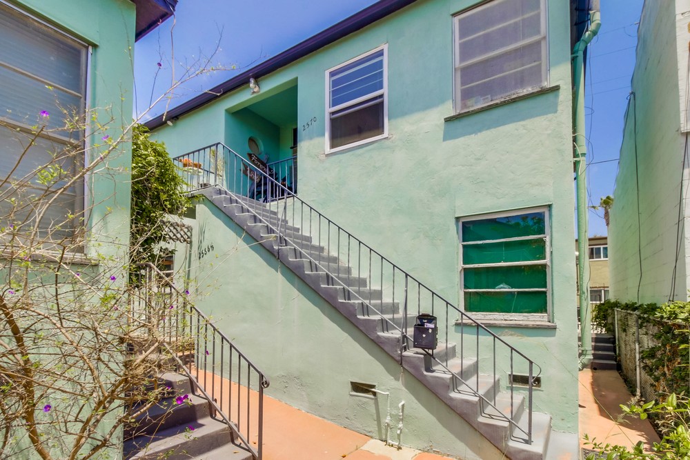 Virtual tour photo 16 of 54 for 2566 B St