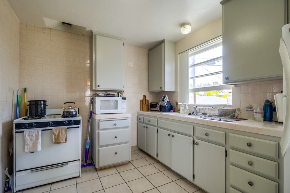 Virtual tour photo 23 of 54 for 2566 B St