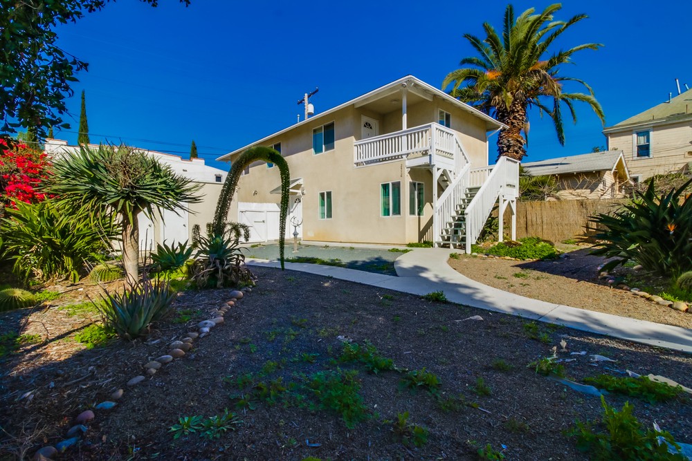 Virtual tour photo 8 of 41 for 2572 Broadway