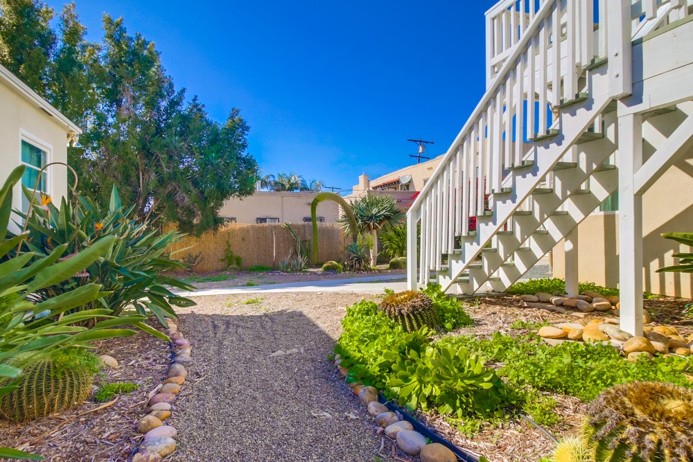 Virtual tour photo 11 of 41 for 2572 Broadway