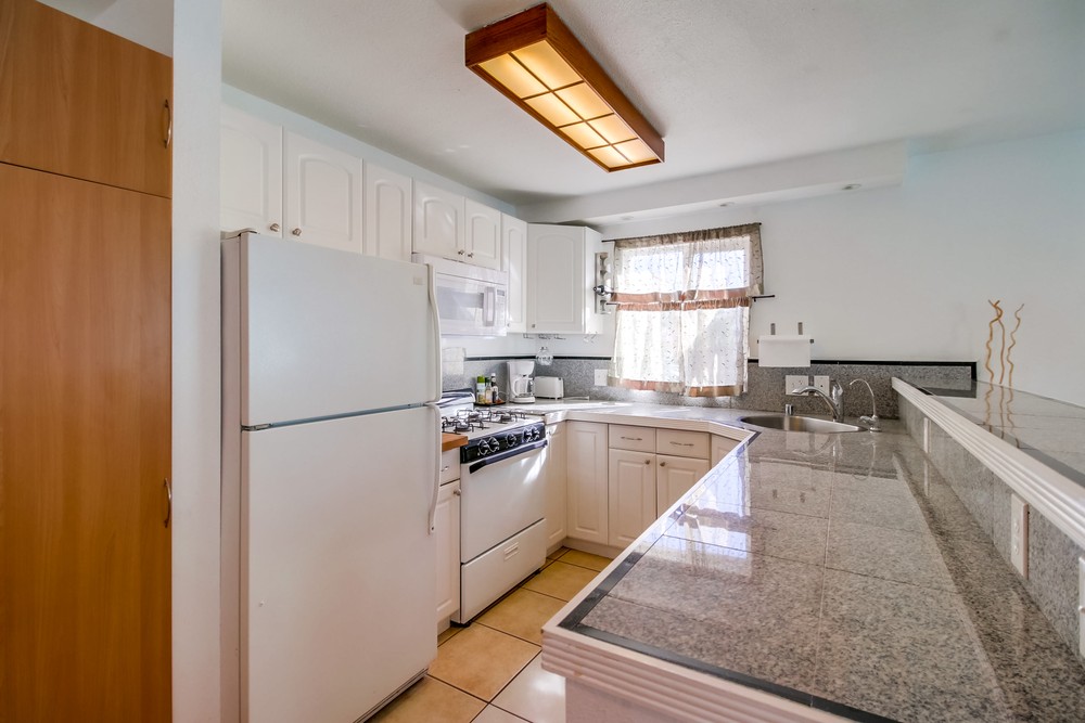 Virtual tour photo 21 of 41 for 2572 Broadway