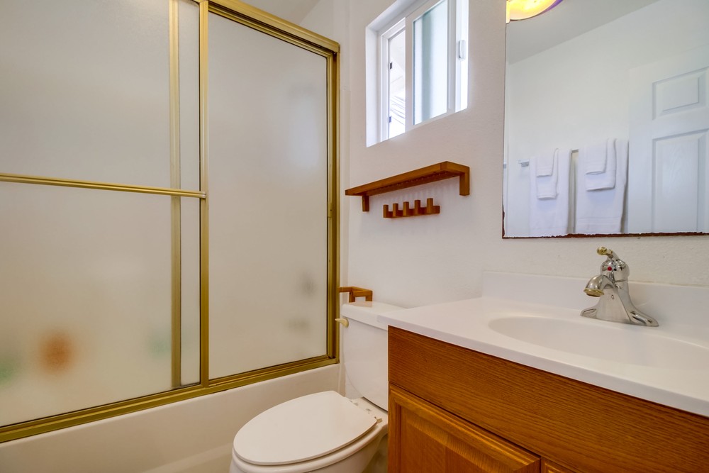 Virtual tour photo 32 of 41 for 2572 Broadway